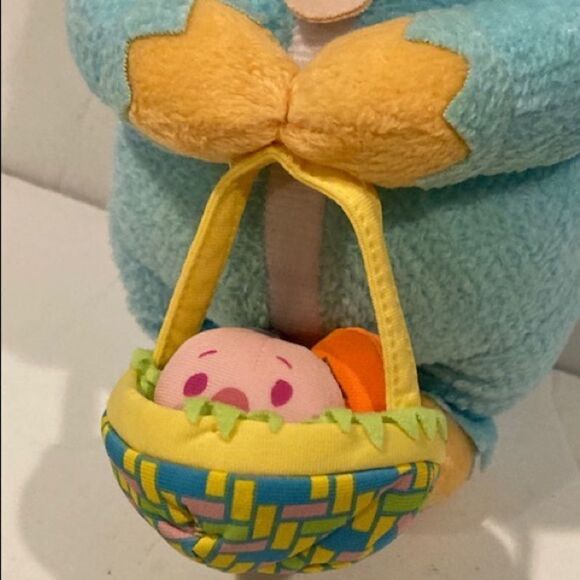 Vintage Winne the Pooh ‘Springtime Pooh’ Fischer Price Plush Toy - Picture 7 of 9